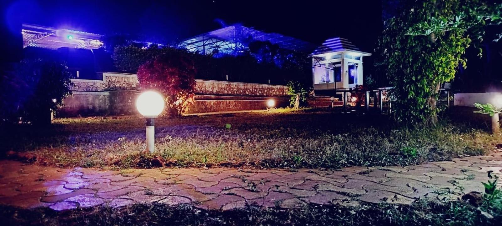 The Heart Of Heaven Apartment Ambavna ภายนอก รูปภาพ