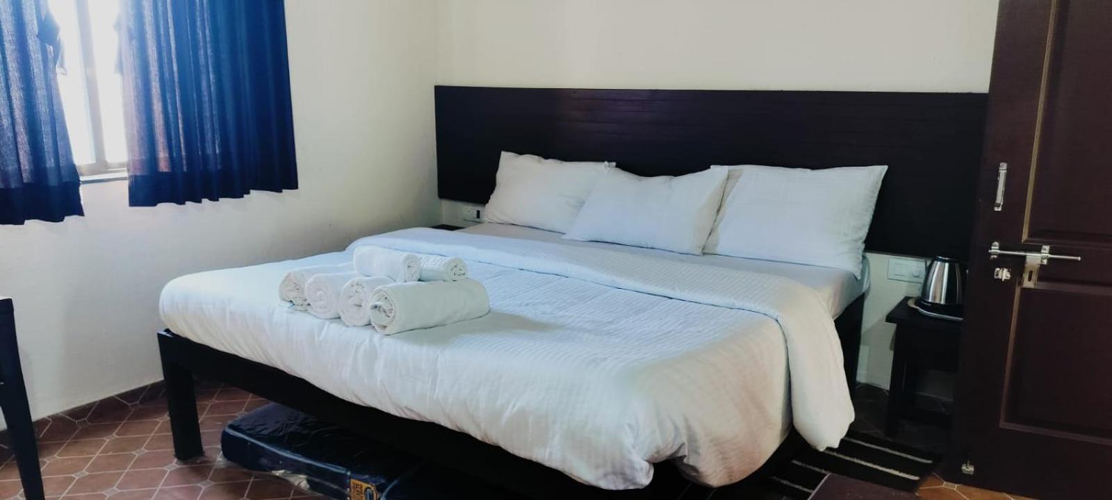 The Heart Of Heaven Apartment Ambavna ภายนอก รูปภาพ